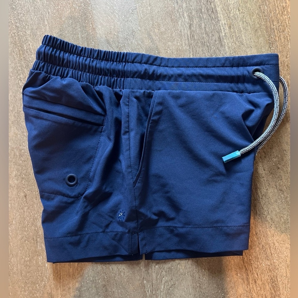 Athleta Girl Navy Short - M (8-10) NWOT - Picture 4 of 4